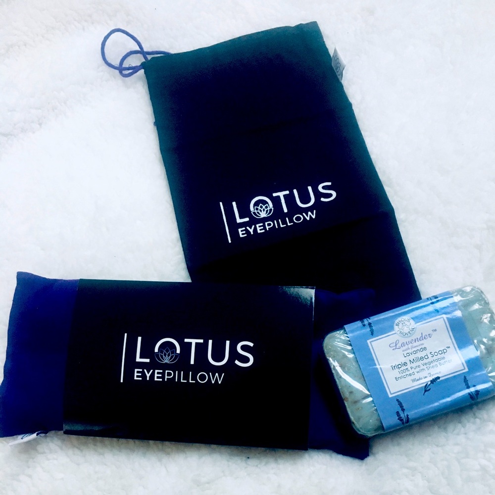 Lotus Eyepillow - purple & Lavender soap